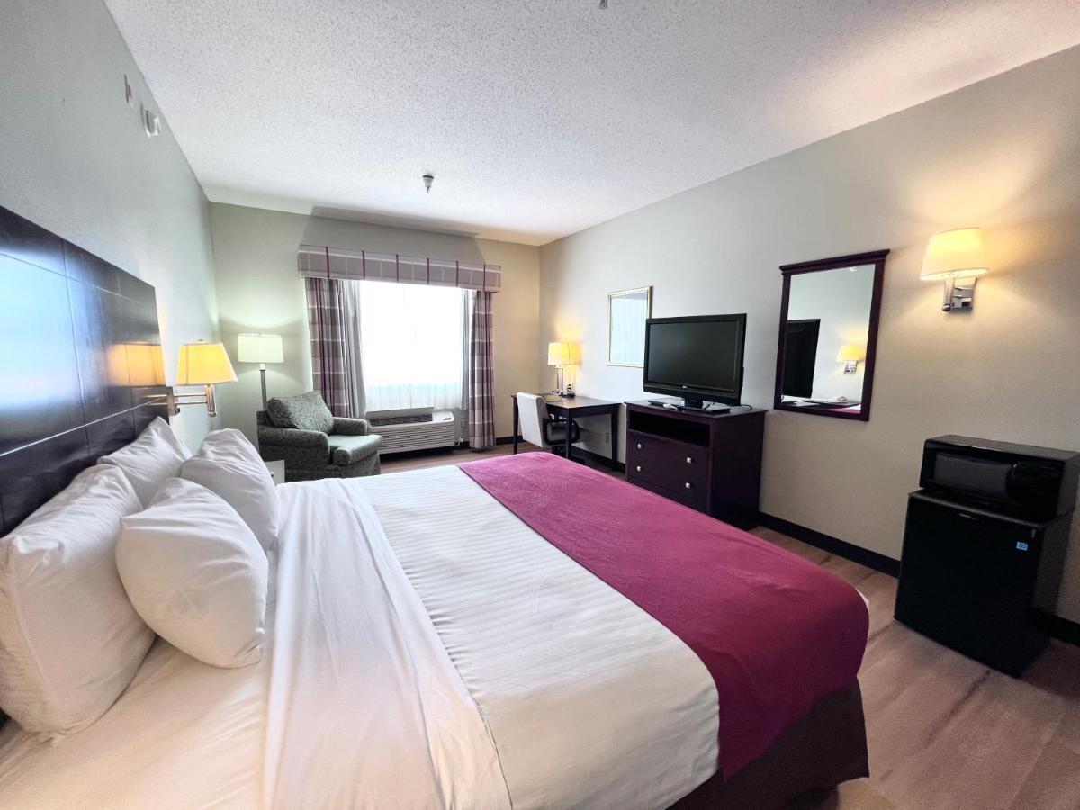 Americas Best Value Inn Wiggins Exterior photo