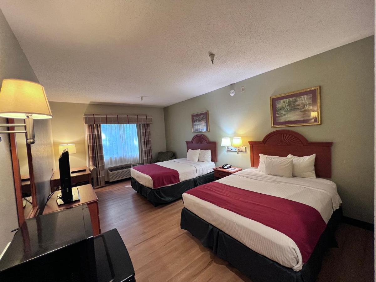 Americas Best Value Inn Wiggins Exterior photo