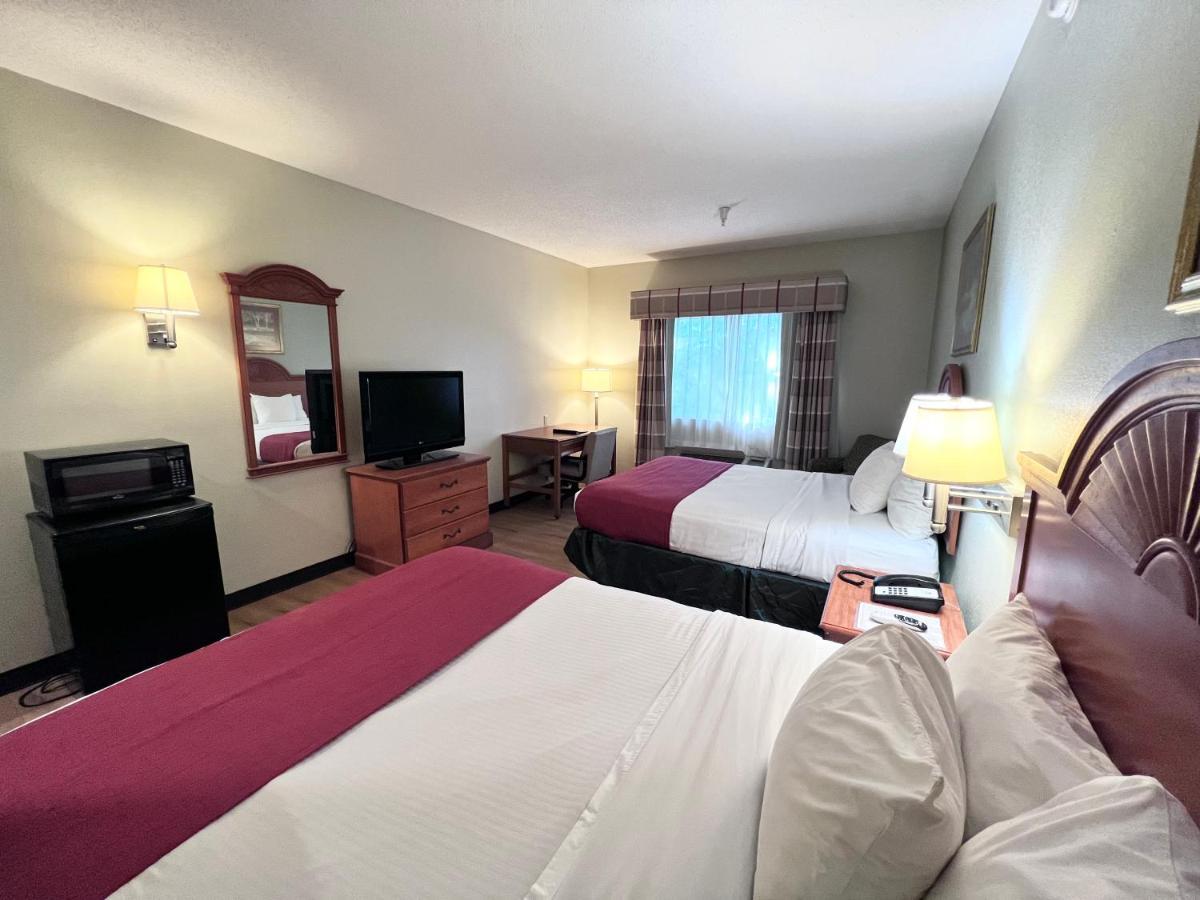 Americas Best Value Inn Wiggins Exterior photo